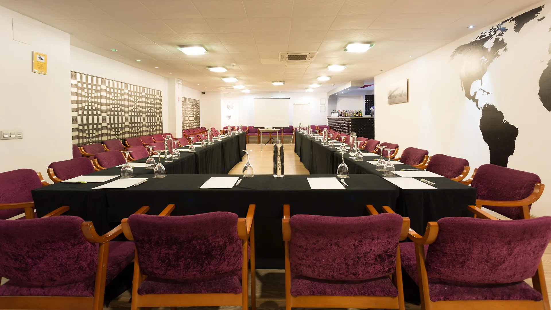 Hotel Familia Conde Huelva 3*,  Spain