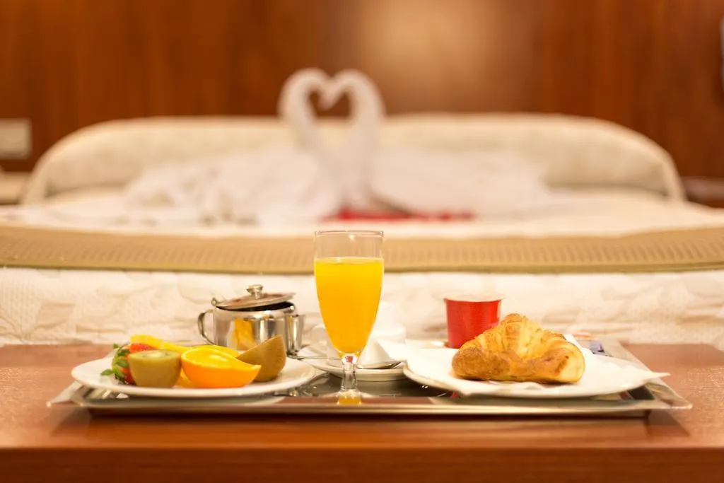 Hotel Familia Conde Huelva 3*,  Spain