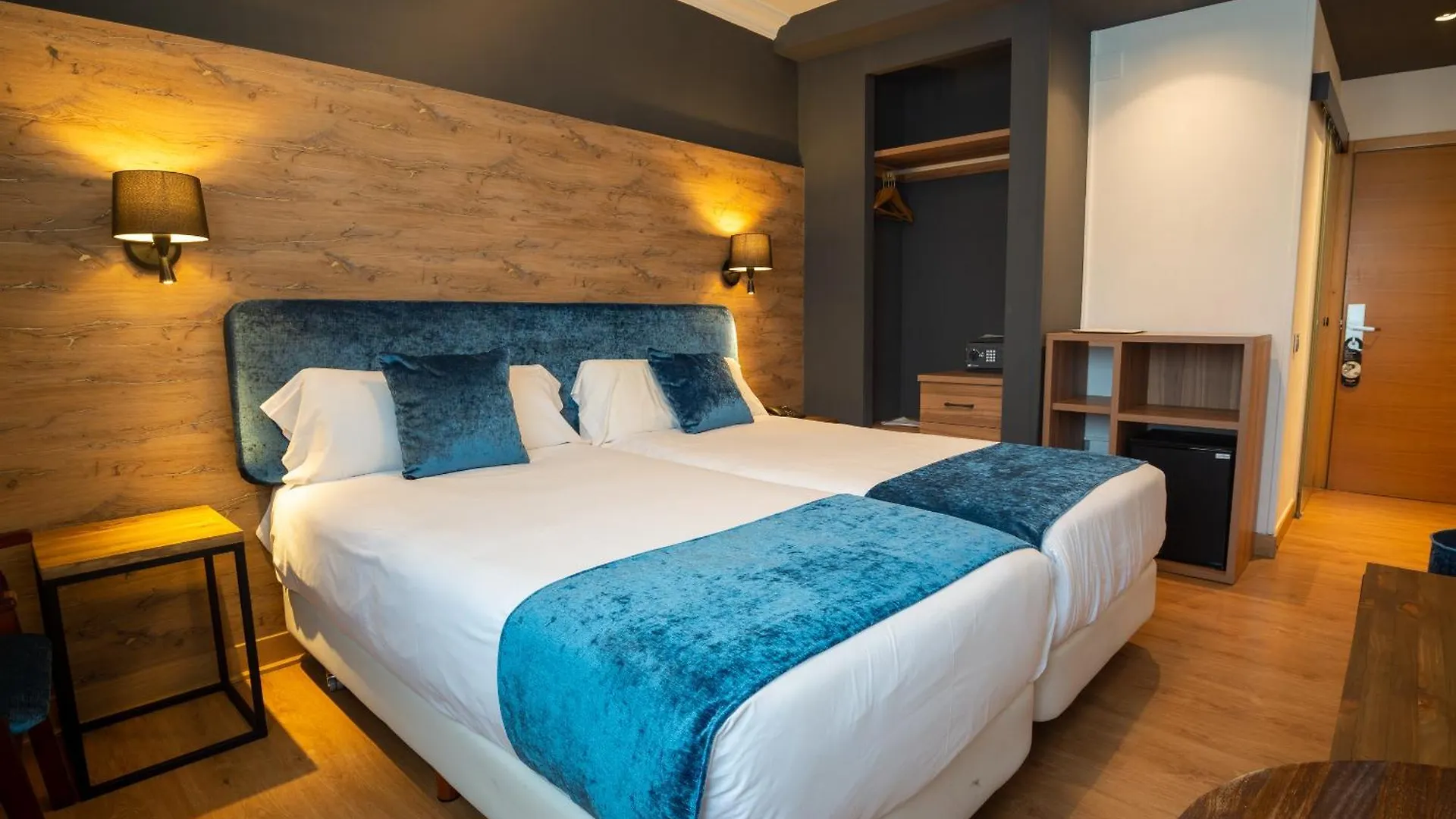 Hotel Familia Conde Huelva