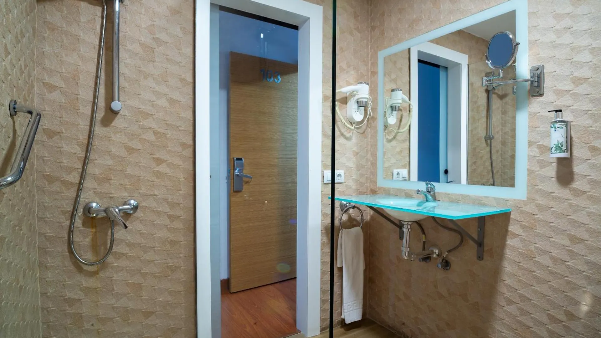 Hotel Familia Conde Huelva